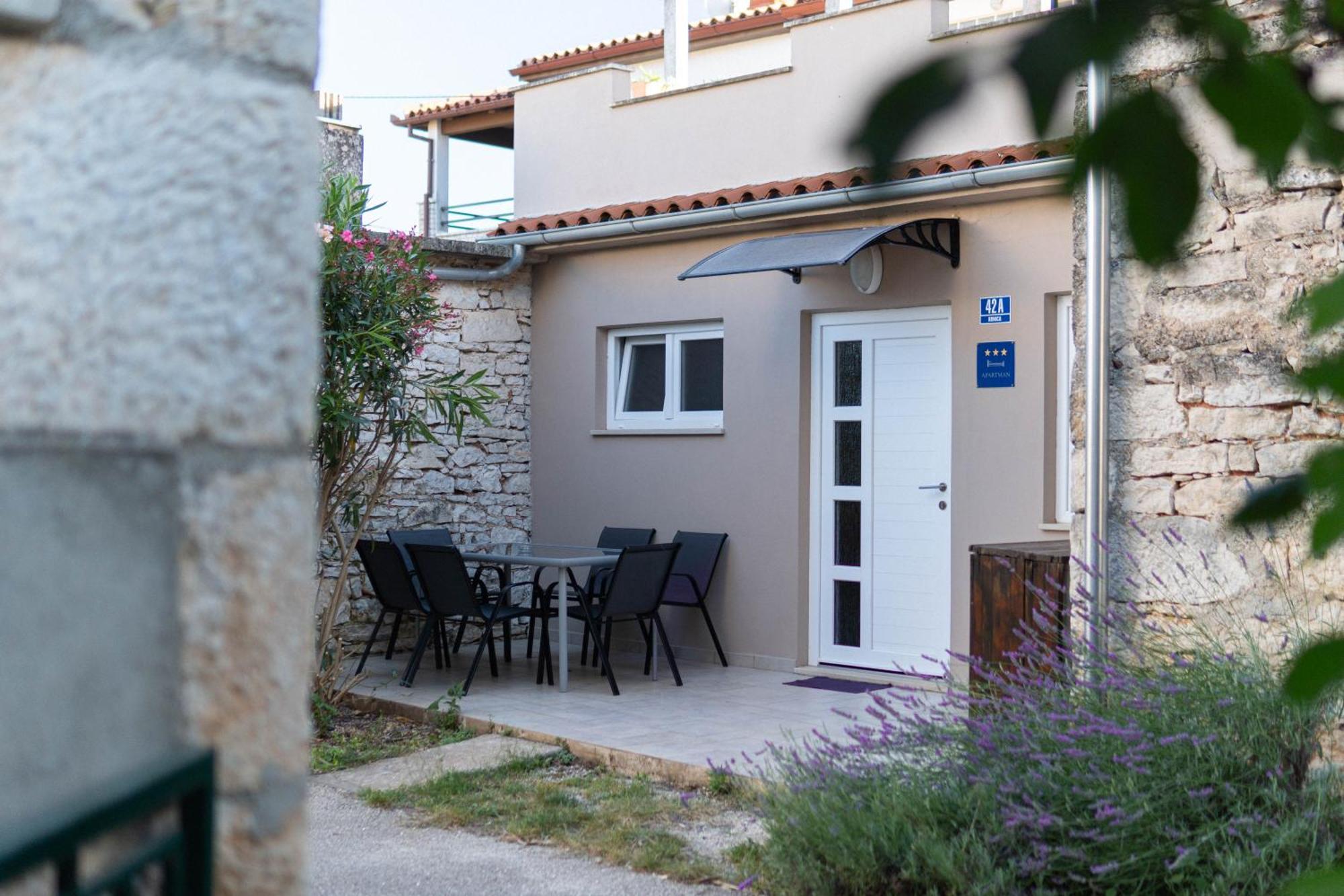 Apartment Deborah Krnica Exterior foto